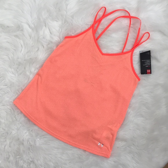 Under Armour Tops - 🌸 2 for $30 🌸 Under Armour tank top